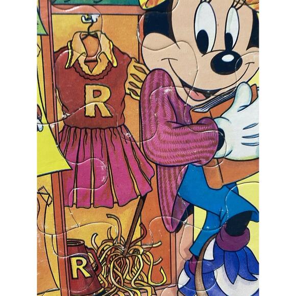 Vintage Walt Disney Minnie Mouse Locker Mickey Golden Frame Tray Puzzle USA - Picture 2 of 8